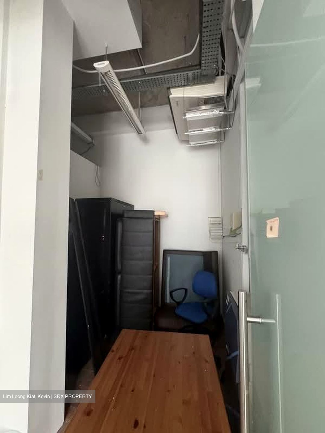 Jean Yip Building (D14), Factory #555307031